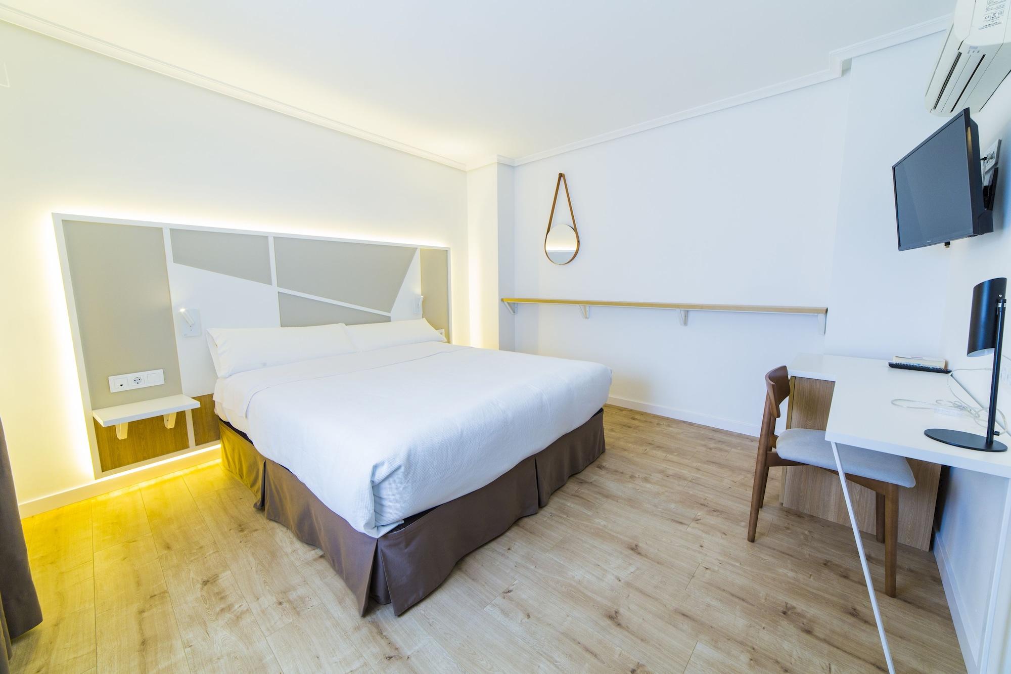Hospedium Hotel Canitas Maite Gastronomico Casas Ibanez Bagian luar foto