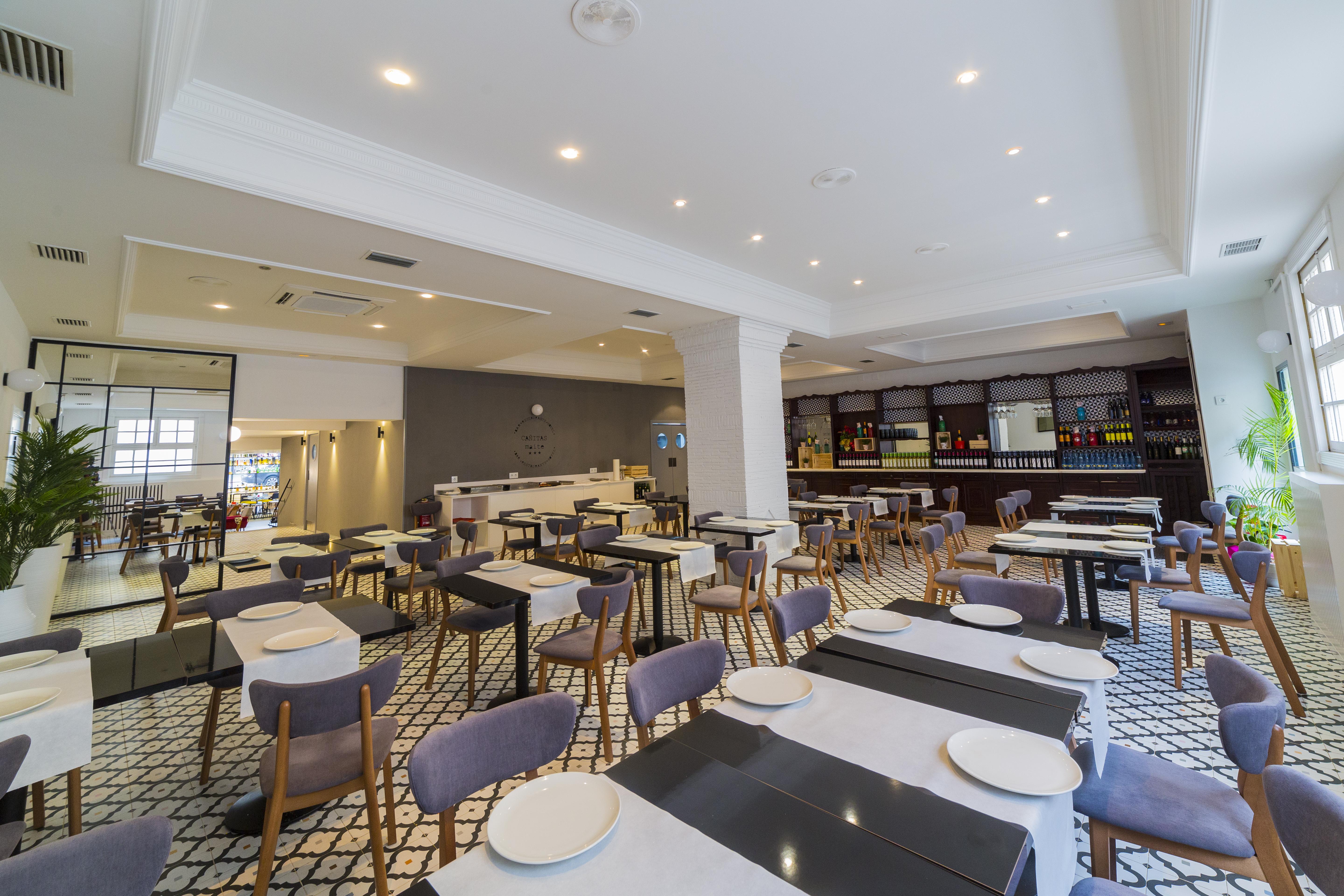 Hospedium Hotel Canitas Maite Gastronomico Casas Ibanez Bagian luar foto