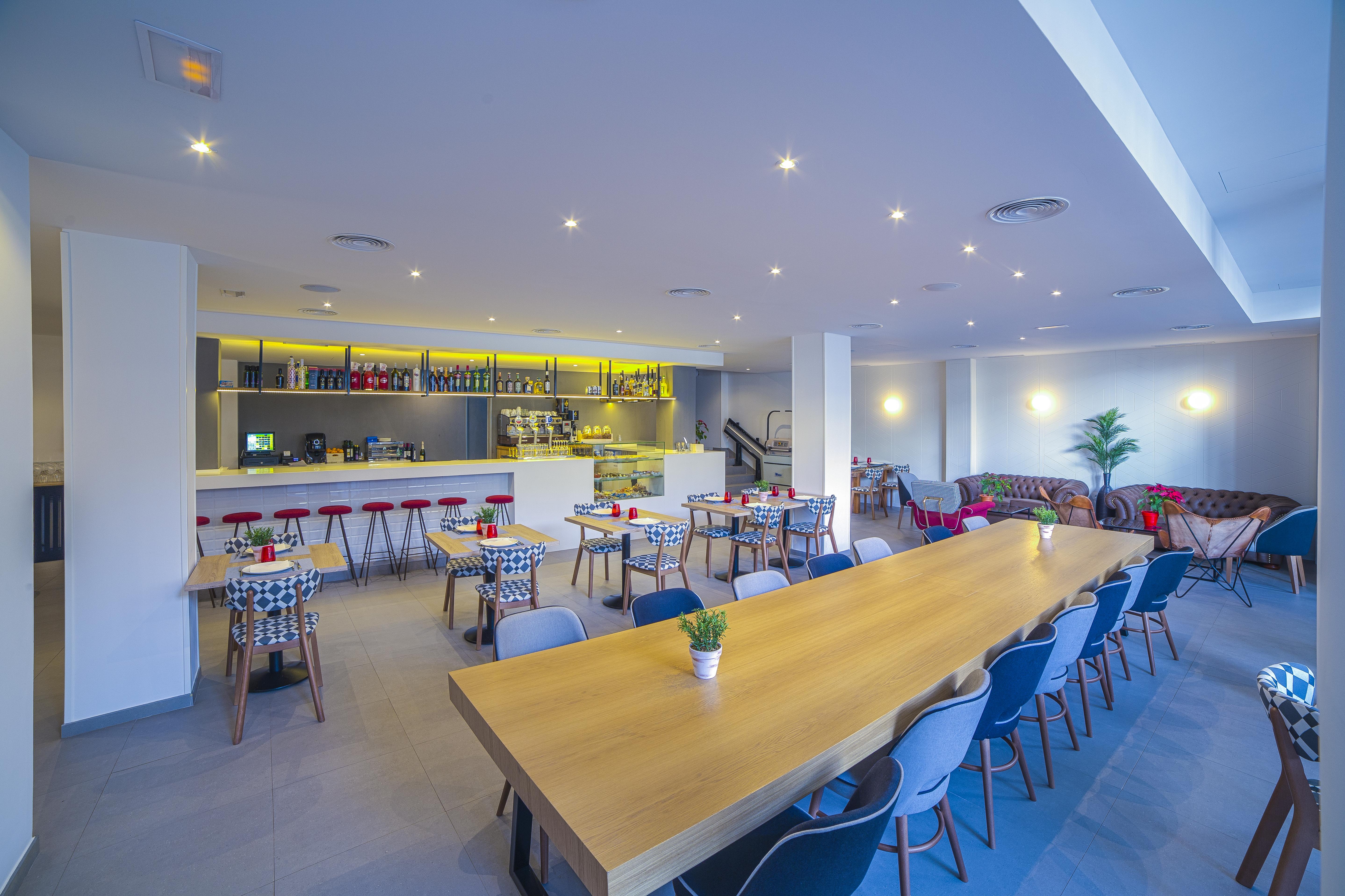 Hospedium Hotel Canitas Maite Gastronomico Casas Ibanez Bagian luar foto