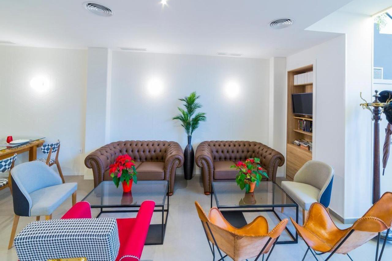 Hospedium Hotel Canitas Maite Gastronomico Casas Ibanez Bagian luar foto